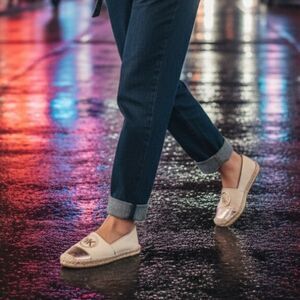 Michael Kors Kendrick Toe Cap women’s size 6.5